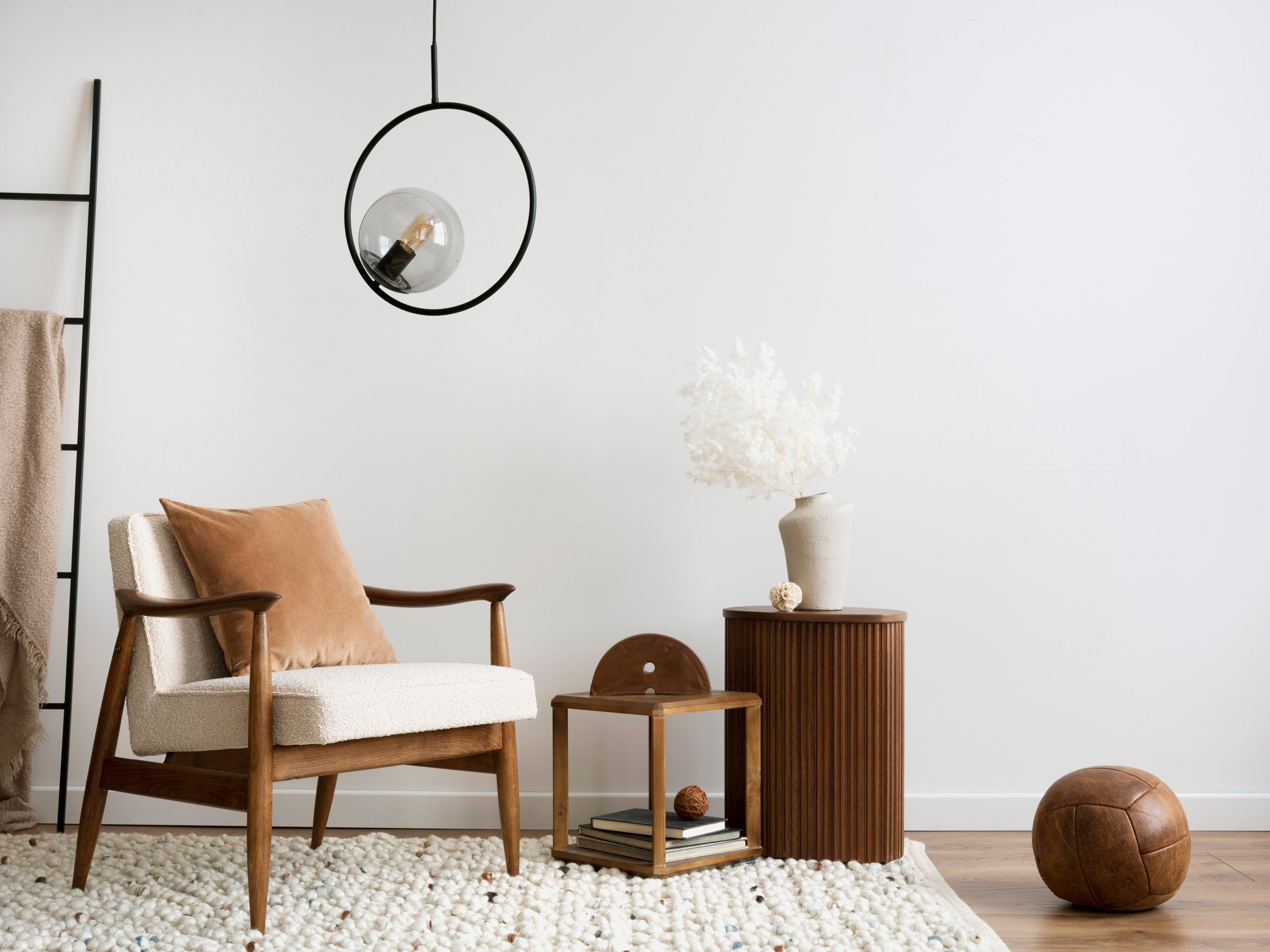 Quiet Luxury Residence — gallery image 1