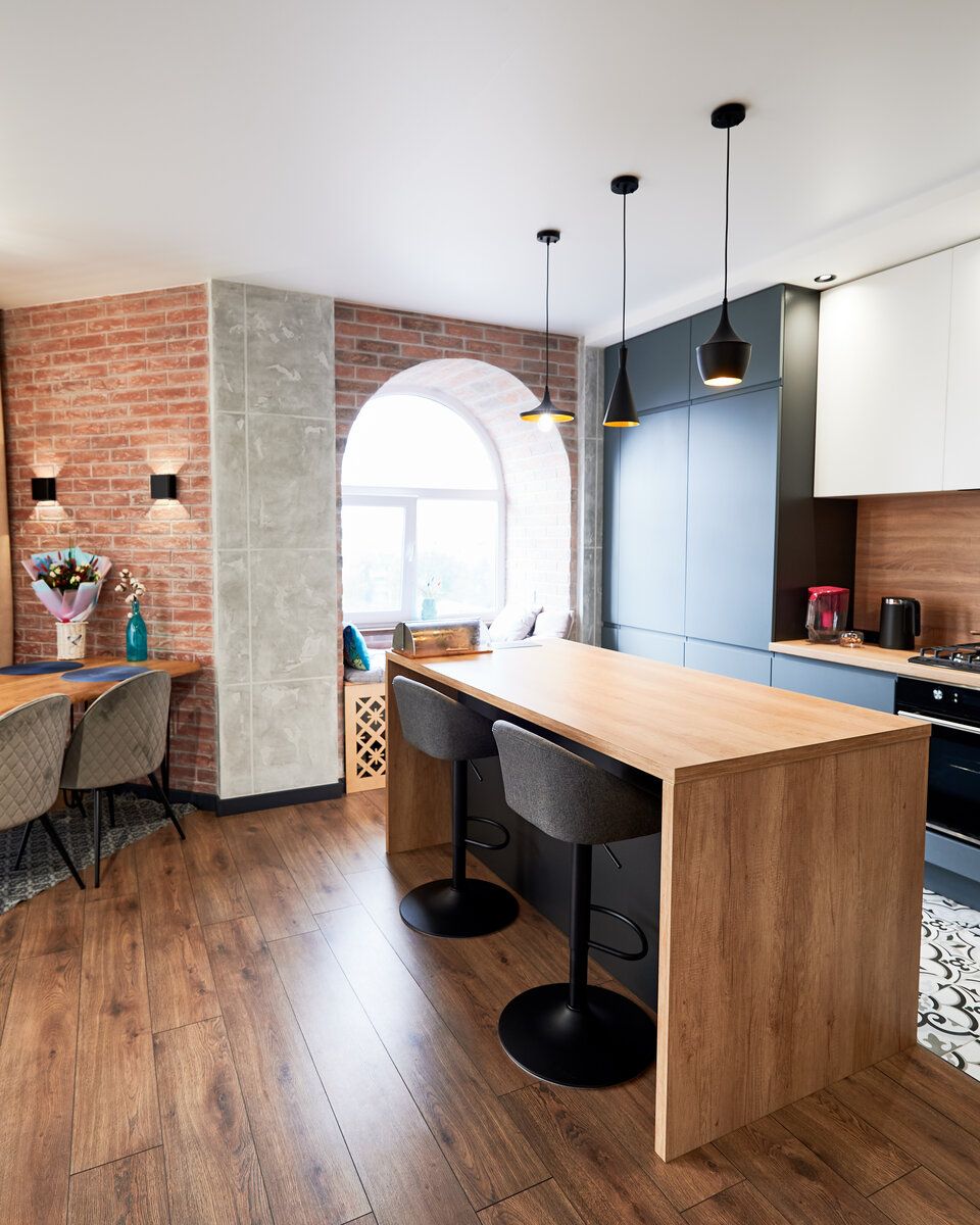 Earthy Urban Home — gallery image 3