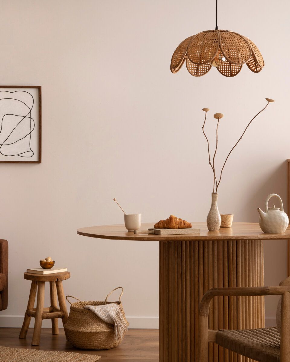 Warm Contemporary Villa — gallery image 3